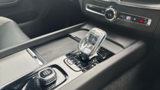 Volvo Xc60 2.0 B4P Plus Dark 5dr Geartronic Petrol Estate